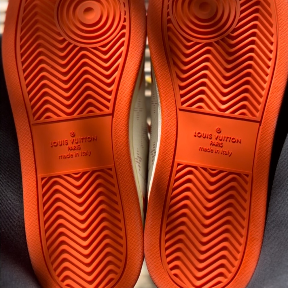 Authentic Louis Vuitton Rivoli sneakers - Picture 8 of 10
